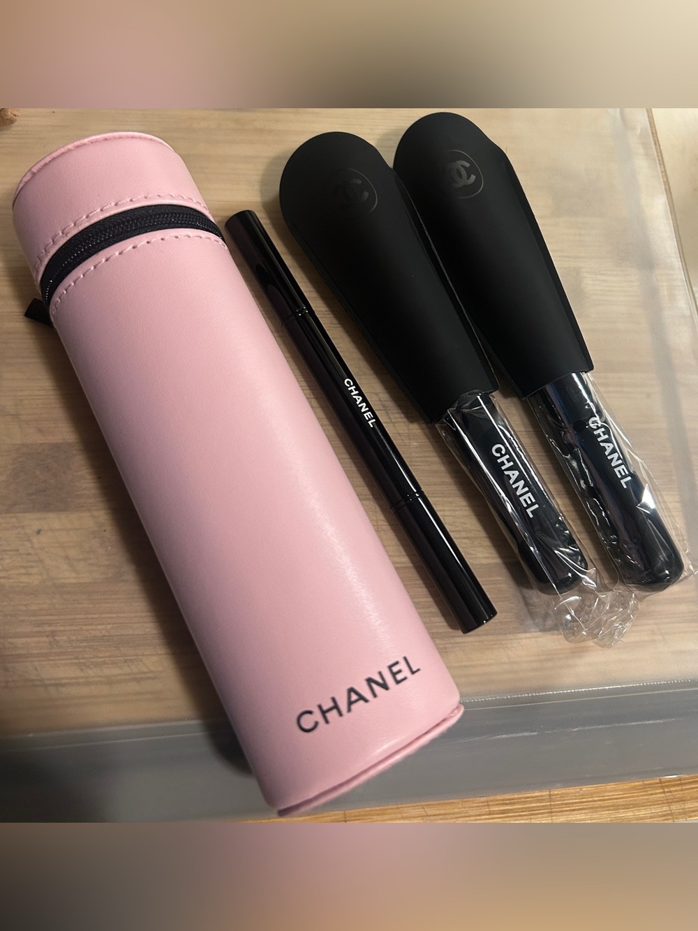 NIB CHANEL Limited Edition Set of 3 Makeup Brushes w/ Case 111 Ballerina Pink - Picture 12 of 16